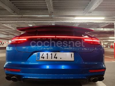 Porsche Panamera 4