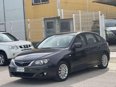 Usado Subaru Impreza 150 CV (110 kW) 2007 Gris Utilitario