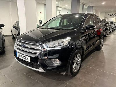Usado Ford Kuga Trend 120 CV (88 kW) 2018 Negro SUV