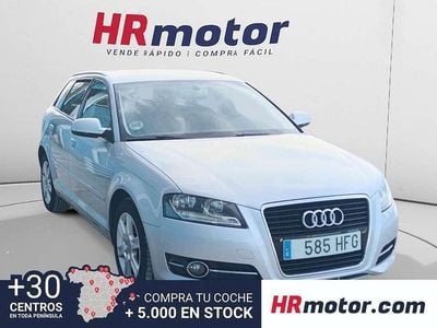 Gris Usado 2011 Audi A3 Sportback Attraction Utilitario | 8090 € (Precio justo)