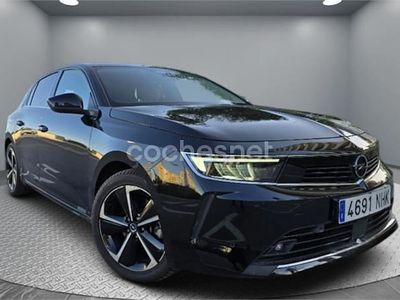 Usado Opel Astra GS Line 130 CV (95 kW) 2022 Negro Berlina