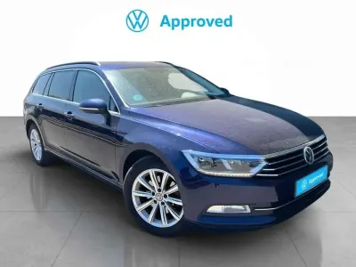 Używany VW Passat Advance 150 KM (110 kW) 2019 Niebieski Kombi