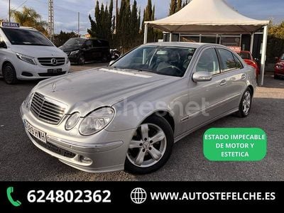Gris / plata Usado 2005 Mercedes E220 Avantgarde Berlina | 5500 € (Buen precio)