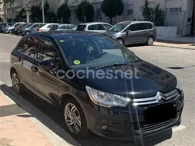 Usado Citroën C4 112 CV (82 kW) 2012 Negro Berlina