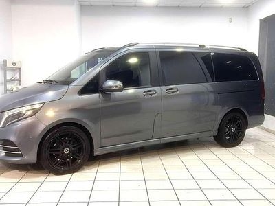 Usado Mercedes V250 Avantgarde 190 CV (139 kW) 2022 Gris Monovolumen