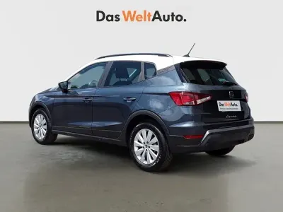Usado Seat Arona Style 115 CV (84 kW) 2025 Gris SUV