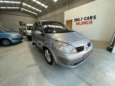 Gris / plata Usado 2005 Renault Scénic II Authentique Monovolumen | 3690 € (Precio justo)