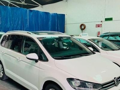 Usado VW Touran Advance 150 CV (110 kW) 2018 Monovolumen