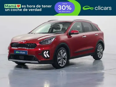 Begagnad Kia Niro 105 HK (77 kW) 2021 Röd SUV