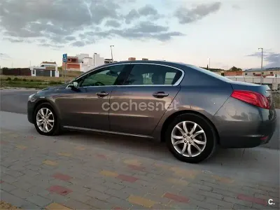 Usado Peugeot 508 Allure 140 CV (102 kW) 2012 Azul Berlina