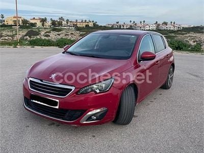 Rojo Usado 2015 Peugeot 308 Allure Berlina | 9200 € (Buen precio)