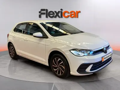 Usado VW Polo Life 95 CV (69 kW) 2023 Blanco Utilitario