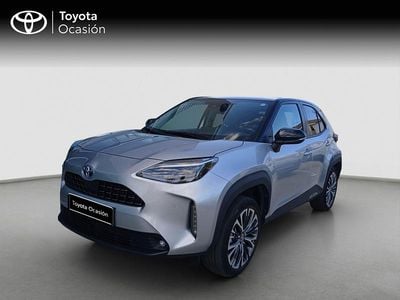 Gris Usado 2022 Toyota Yaris Cross Plus SUV | 26.900 € (Un poco caro)