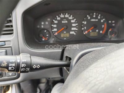 Usado Nissan Primera 130 CV (95 kW) 1999 Gris / plata Berlina