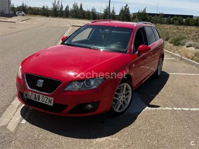 Usado Seat Exeo Reference 143 CV (105 kW) 2010 Rojo Familiar