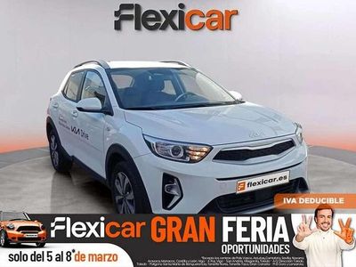 Usado Kia Stonic 84 CV (61 kW) 2024 Blanco SUV