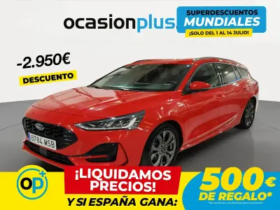Usado Ford Focus ST-Line 155 CV (114 kW) 2024 Rojo Familiar