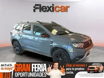 Käytetty Dacia Duster Prestige 150 HP (110 kW) 2022 Harmaa Katumaasturi