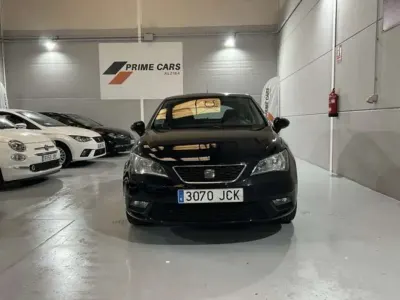 Usado Seat Ibiza ST Style 90 CV (66 kW) 2015 Negro Familiar