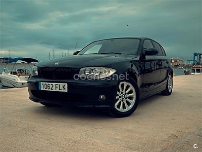 Usado BMW 118 129 CV (94 kW) 2007 Negro Utilitario