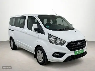 Usado Ford Transit Custom Trend 131 CV (96 kW) 2023 Blanco Familiar