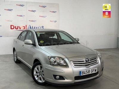 Usado Toyota Avensis Active 126 CV (92 kW) 2008 Gris / plata Berlina