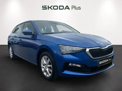 Usado Skoda Scala Ambition 95 CV (69 kW) 2022 Azul Utilitario