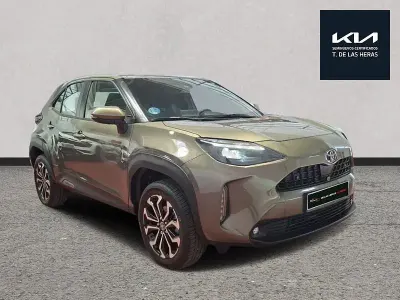 Usado Toyota Yaris Cross Active 116 CV (85 kW) 2022 Marrón SUV