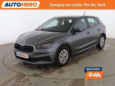 Gris Usado 2021 Skoda Fabia Ambition Utilitario | 11.454 € (Precio justo)