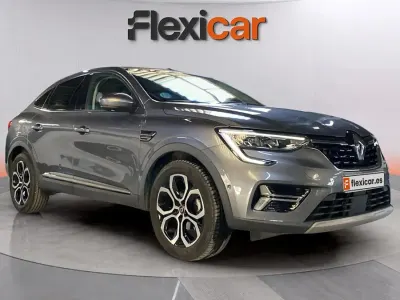 Usado Renault Arkana Techno 140 CV (102 kW) 2023 Gris SUV