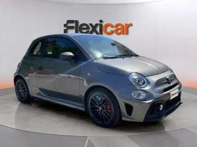 Usado Abarth 695 180 CV (132 kW) 2023 Gris Utilitario