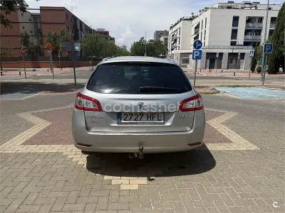 Usado Peugeot 508 SW Allure 163 CV (119 kW) 2011 Gris / plata Familiar