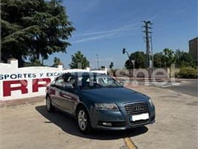 Käytetty Audi A6 170 HP (125 kW) 2010 Sininen Sedan