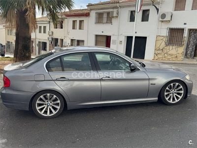 Usado BMW 325 Comfort Edition 197 CV (144 kW) 2009 Gris / plata Berlina