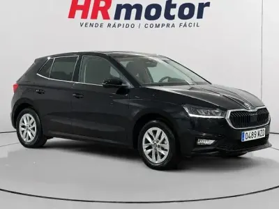 Usado Skoda Fabia Selection 95 CV (69 kW) 2025 Utilitario