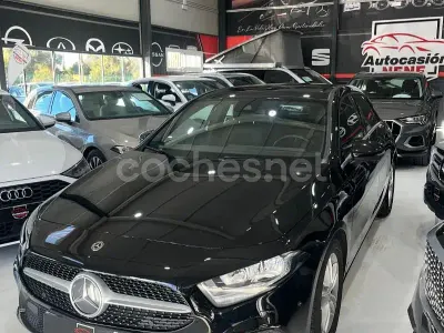 Käytetty Mercedes A200 163 HP (119 kW) 2020 Musta Sedan