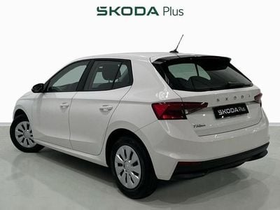 Usado Skoda Fabia Active 80 CV (58 kW) 2022 Blanco Utilitario