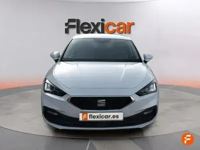 Usado Seat Leon Style 116 CV (85 kW) 2025 Blanco Berlina