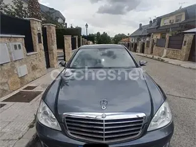 Usado Mercedes S320 235 CV (172 kW) 2009 Gris / plata Berlina