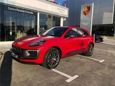Używany Porsche Macan 265 KM (194 kW) 2023 Czerwony SUV