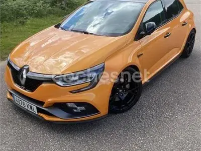 Usado Renault Mégane IV R.S. 280 HP (205 kW) 2019 Laranja Sedan