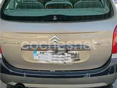 Usado Citroën Xsara Picasso 92 CV (67 kW) 2009 Beige Monovolumen