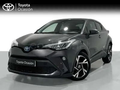 Usado Toyota C-HR Advance 122 CV (89 kW) 2019 Gris / plata SUV