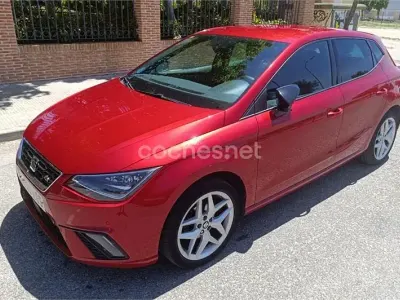 Usado Seat Ibiza FR 90 CV (66 kW) 2020 Rojo Utilitario