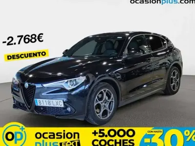 Usado Alfa Romeo Stelvio Sprint 160 CV (117 kW) 2022 Negro SUV