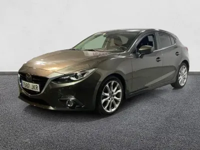 Usado Mazda 3 Luxury 120 CV (88 kW) 2015
