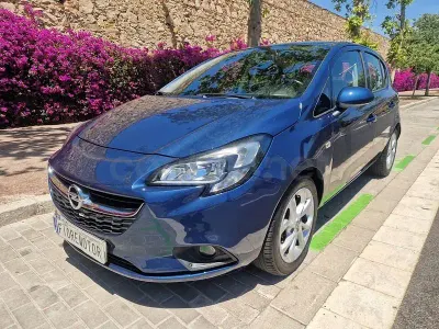 Usado Opel Corsa Selective 90 CV (66 kW) 2017 Azul Utilitario
