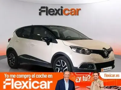Usado Renault Captur Intens 120 CV (88 kW) 2016 Beige SUV