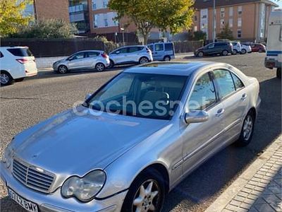 Mercedes C200