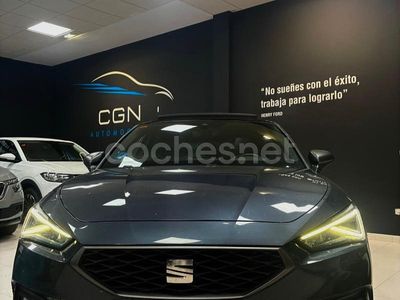 Usado Seat Leon FR 204 CV (150 kW) 2021 Negro Berlina